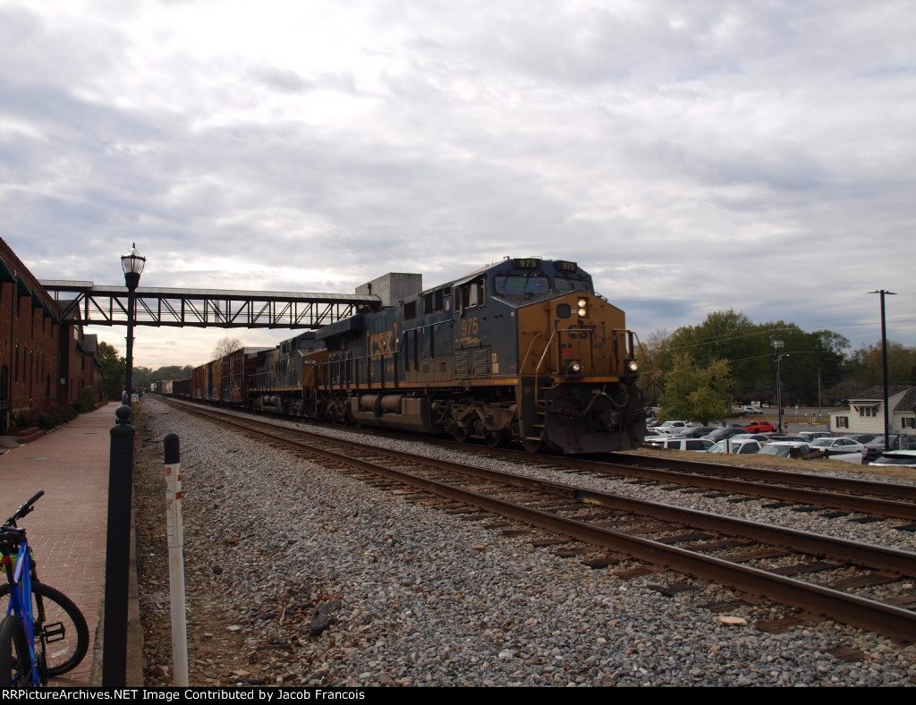 CSX 975